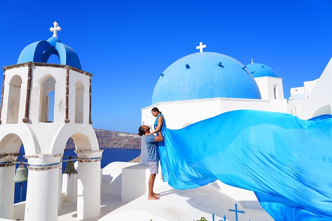 1-Hour Flying Dress Photoshoot, Instagram spots - The personal service from Vicky and her assistant