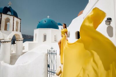1-Hour Private Santorini Flying Dress Photoshoot