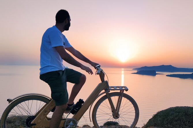 2-hour Private Wooden E-Bike Tour in Emporio Castle, Santorini - Why this short Santorini bike ride works