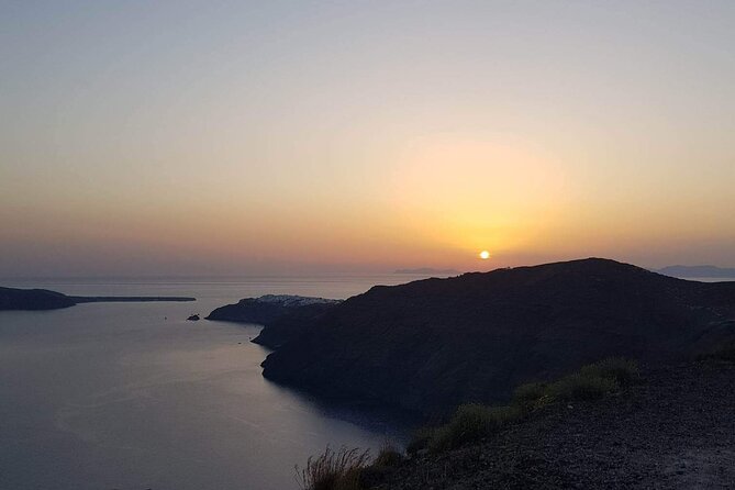24h Luxury Santorini Transfer or Arrival or Departure one way - Who will get the most from this ride