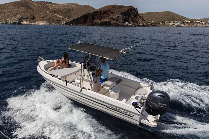 5 Hours Boat Rental in Santorini - Five hours along Santorini’s southern coast