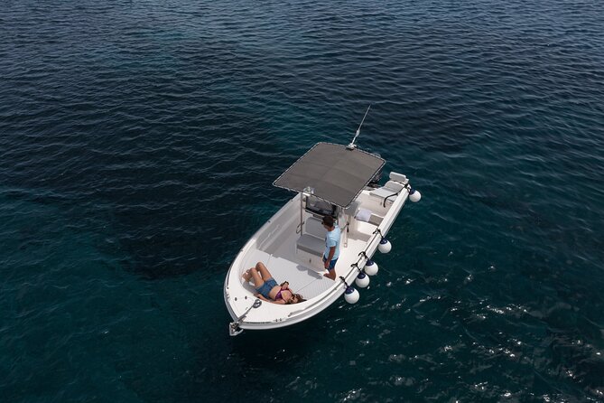 5 Hours Boat Rental in Santorini - Starting at Vlichada with a proper boat briefing