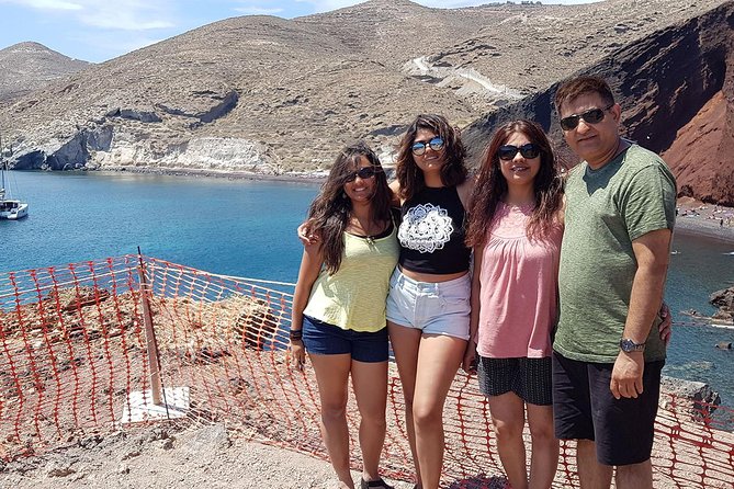 5 Hours Santorini Sightseeing Roundtrip - Pyrgos for village lanes and wide views