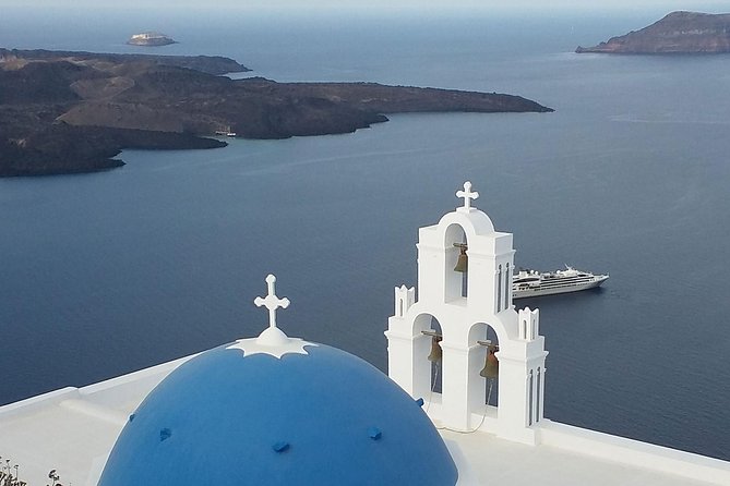 5 Hours Santorini Sightseeing Roundtrip - Oia’s main street and the final ninety minutes