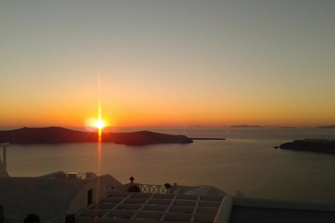 6 hours Private Full Santorini Highlights - Megalochori and its traditional architecture