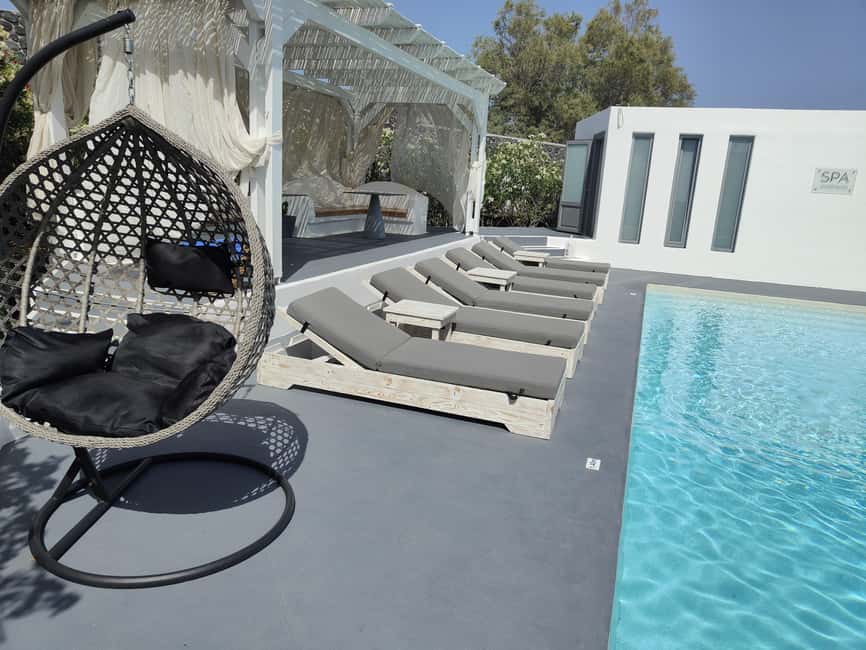 Akrotiri: Departure Day Spa Package Wine/Fruits/Pool Access - Why this works so well on departure day