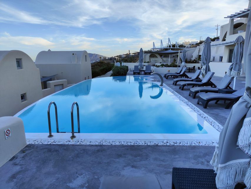 Akrotiri: Departure Day Spa Package Wine/Fruits/Pool Access - Should you book this final-day escape?