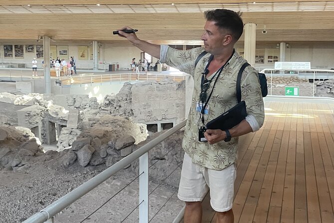 Akrotiri Private Guided Tour with an Archaeologist - What a private archaeologist guide adds