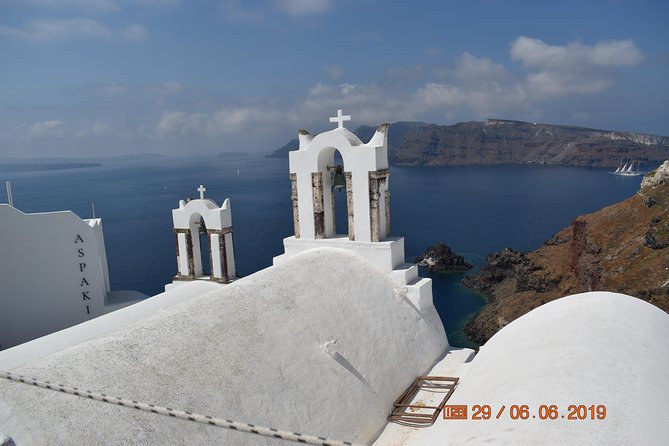 All of Santorini in 6 hours (private) - Oia in one concentrated hour