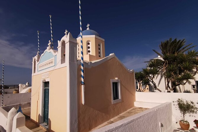 Authentic Santorini: A Self-Guided Audio Tour of Oia - Starting at the Oia bus stop