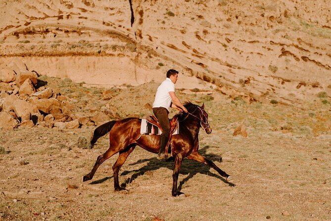 Beach Gallop - Horse Riding Safari for Experienced Riders - Canyons, ravines, and ancient trails