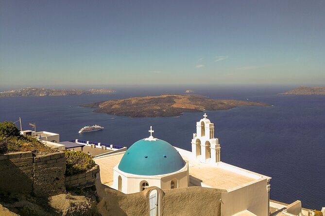 Beat The Crowds Oia Private Morning Tour - What the private vehicle adds