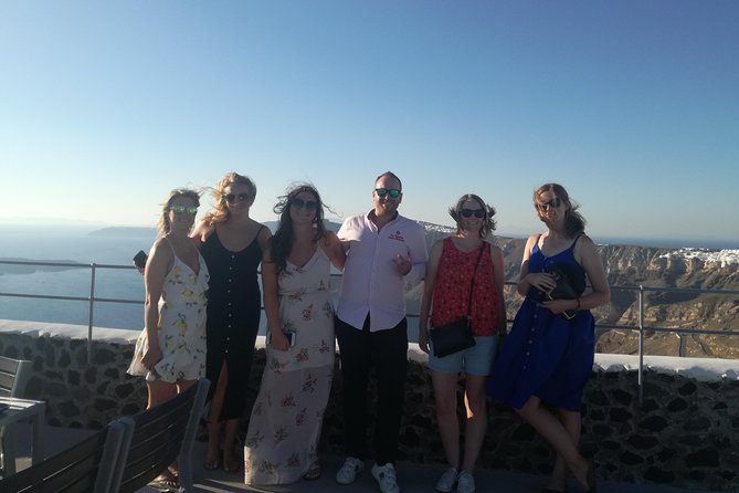Best of Santorini: 3-hour Private Tour with a Local Guide - Santorini highlights in a compact private outing