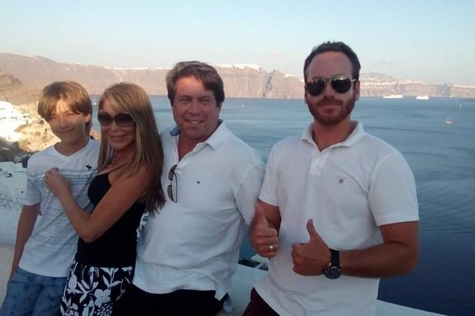 Best of Santorini: 3-hour Private Tour with a Local Guide - Guide quality is the biggest variable