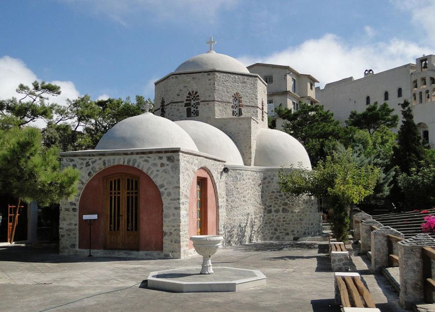 Best of Santorini 4hours Private Tour - What Private Transport Adds at $188 Per Person