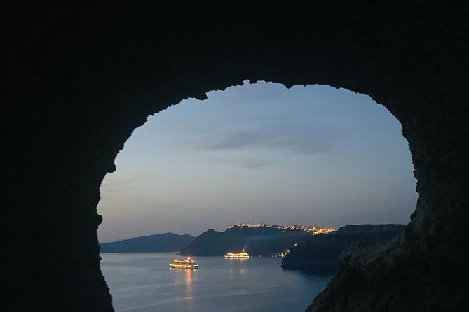 Best of Santorini in 4 Hours – Private Local Experience - Akrotiri Lighthouse for open sea views