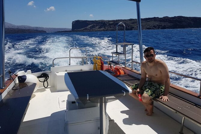 Caldera Private Cruise & Volcano Hike - What a private cruise changes