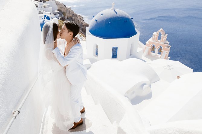 Exclusive Photo Session - 1hour - Why a private photo session makes sense in Santorini