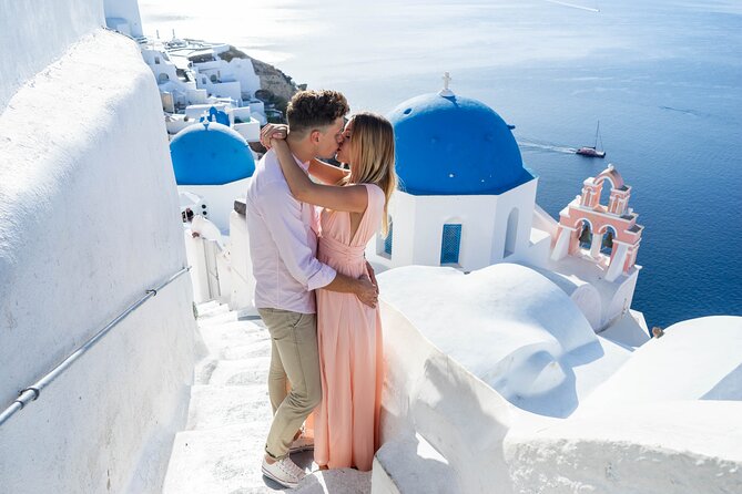 Exclusive Photo Session - 1hour - Starting on Oia’s marble streets