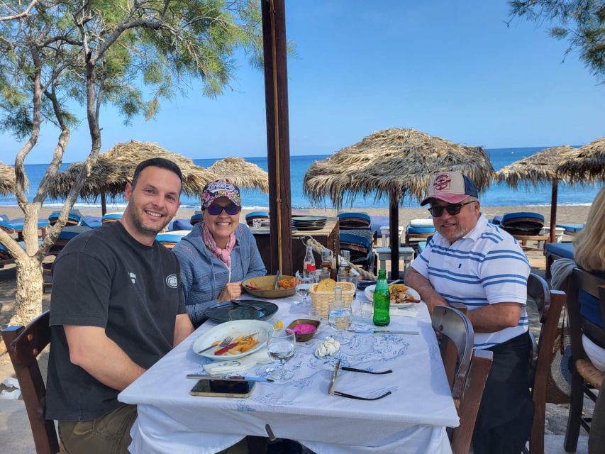 Exploring Santorini: 4 Hours Best of Santorini - What the private guide adds