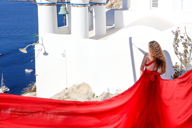 Flying Dress Photoshoot Experience in Santorini with pick up - How the one-hour photo session works