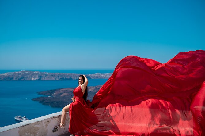 Flying Dress Photoshoot in Oia Private entry to Blue Dome - Who should book this photoshoot?