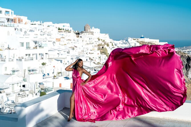 Flying Dress © Photoshoot in Santorini: Mr. President Package - The Santorini wind: beautiful, but not always easy
