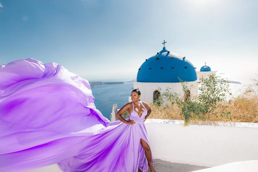 Flying dress Photoshoot in Santorini with Hotel Pickup - Choosing the right time of day