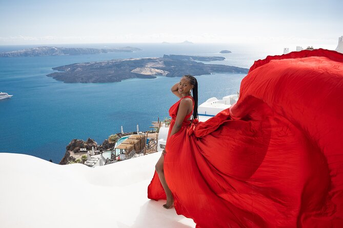 Flying Dress Photoshoot Tour in Santorini & Pick up - Who will enjoy this most