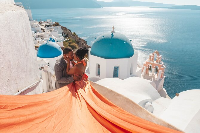 Flying Dress Santorini Photoshoot - Caldera views and less obvious photo spots