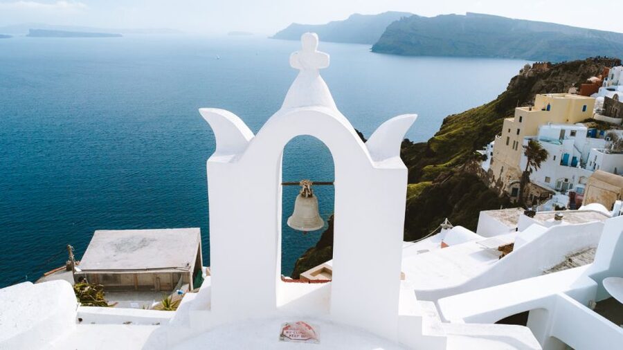 From Heraklion/Crete: Santorini Island Guided Day Trip - The two-hour catamaran crossing