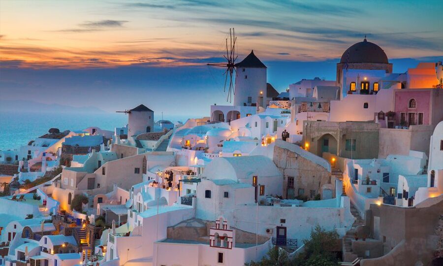 From Heraklion: Guided Day Trip To Santorini Island - Who will enjoy this day most?