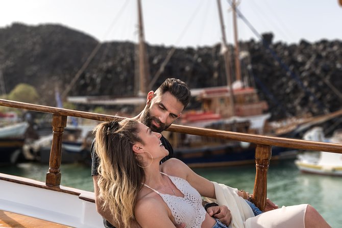 Full Day Boat Tour to Caldera Islands & Sunset in Oia by bus - Oia by bus, with sunset at the end