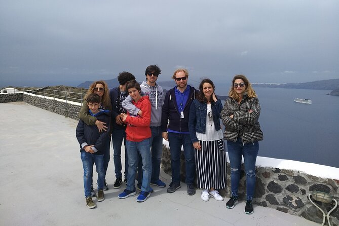 Full Day Private Tour to Santorini - Oia: famous for good reason, but short on time