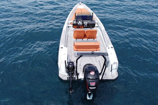 Full Day Rental in Santorini with Saxdor Luxury Boat - Why a private boat makes sense in Santorini