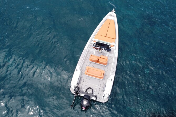 Full Day Rental in Santorini with Saxdor Luxury Boat - Starting at Vlichada Port at 10 a.m.