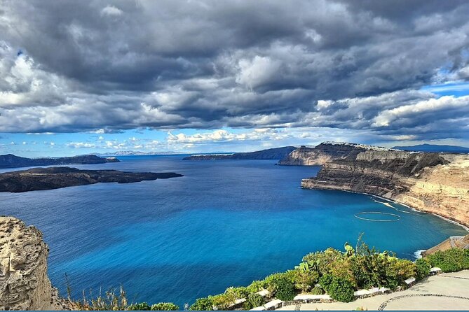 Luxury Full Day Private Sightseeing Tour in Santorini - Who will enjoy this Santorini tour most