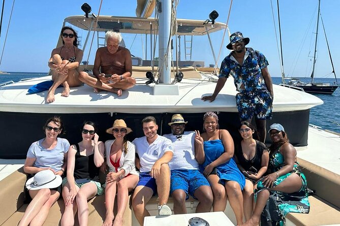 Luxury Santorini Catamaran Cruise: Lunch, BBQ, Drinks, Transfers - Thirasia and lunch with a view