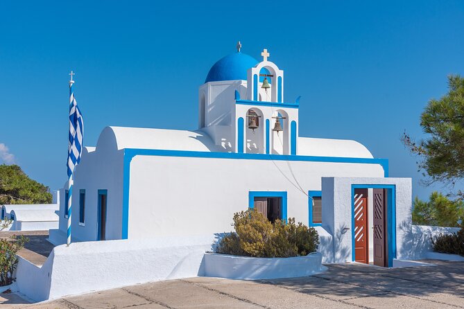 Majestic Santorini: Shore Adventure for the First-Time Cruisers - Key points at a glance