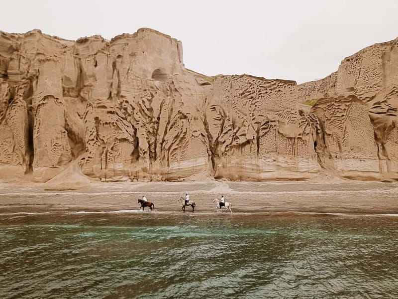 Megalochori: Horseback Riding Tour for Experienced Riders - Through ravines and up the volcanic hills