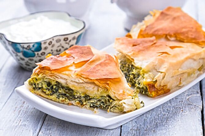 Miss Anna Santorini Cooking Class - From garden vegetables to a full Greek meal