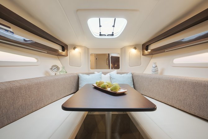 Motor Yacht (2020)Luxury Private Cruise Around Santorini - Captain quality and weather can shape the whole day