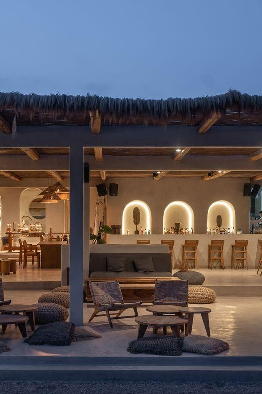 Perivolos: Beach Experience at Wet Stories - Should you book Wet Stories Santorini?