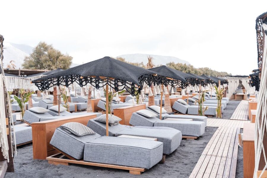 Perivolos Beach: Sun-Bed Experience FortyOne Bar Restaurant - Key details before you book