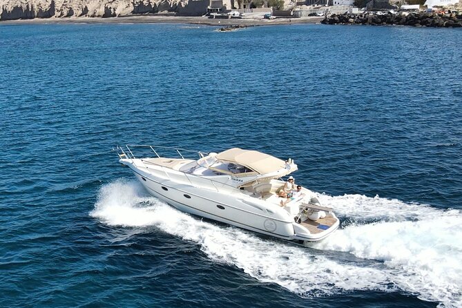 Private all included yacht Tour in Santorini - The volcano and its muddy water