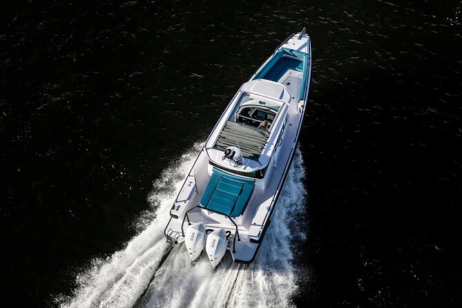 Private Axopar 37 MotorYacht Cruise in Santorini w/ Snack & Drink - Snacks, drinks, and the possibility of lunch