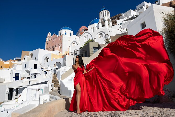 Private Express Flying Dress Photoshoot in Santorini – 30 Minutes - Photo delivery and what you actually receive