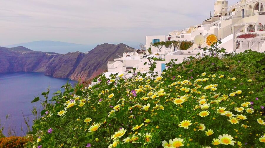 Private Famous Sights Tour with Local Guide in Santorini - Firostefani and the famous blue dome