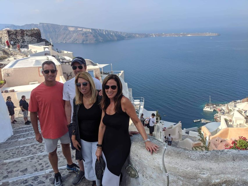 Private Famous Sights Tour with Local Guide in Santorini - Morning or evening: choosing your four-hour window