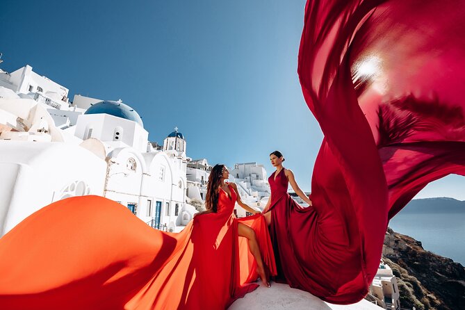 Private Flying Dress Photoshoot in Santorini - What the strongest praise tells you